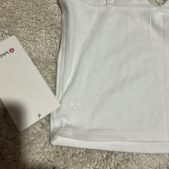 Lululemon Tank - Picture 4 of 5